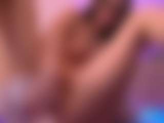 Live cam show with Dia - Blowjob on Camsoda