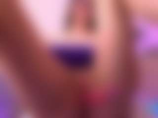 Dia's Live Sex Cam Show