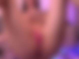 Dia's Live Sex Cam Show