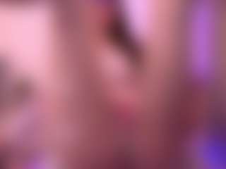 Dia's Live Sex Cam Show