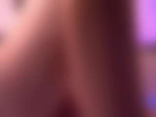Dia's Live Sex Cam Show