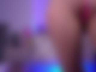 Dia's Live Sex Cam Show