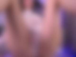 Live cam show with Dia - Handjob on Camsoda