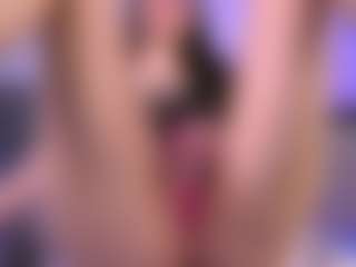 Live cam show with Dia - Lush Brown Hair on sexylive.show