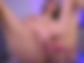 Dia's Live Sex Cam Show