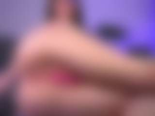 Live cam show with Dia - Cum Brown Hair on Camversity