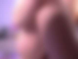 Live cam show with Dia - Small Tits Brown Hair on x69.live