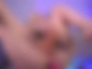 Live cam show with Dia - Brown Hair on LiveSexCams6