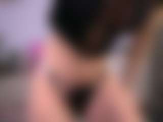 Live cam show with Dia - Brown Hair on Soda Cam