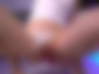 Dia's Live Sex Cam Show