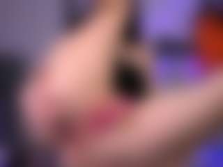 Live cam show with Dia - Fuck Machine on Camsoda