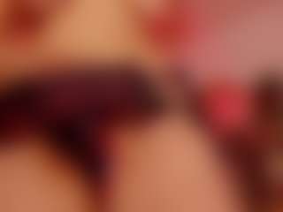 Merida-Red's Live Sex Cam Show