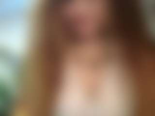 Merida-Red's Live Sex Cam Show