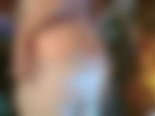 Merida-Red's Live Sex Cam Show