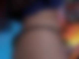 Live cam show with Merida-Red - Fingers on Camsoda