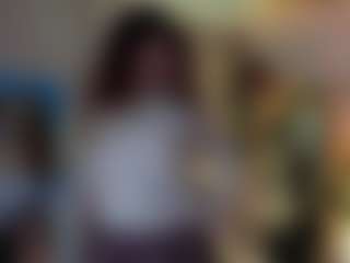 Merida-Red's Live Sex Cam Show
