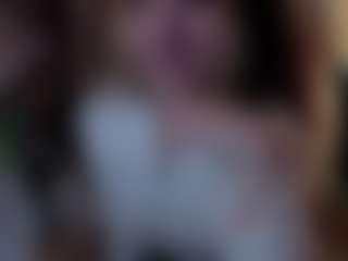 Merida-Red's Live Sex Cam Show