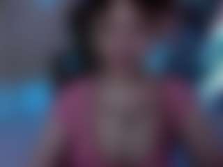 Live cam show with Merida-Red - Thong on livesuperchat.net