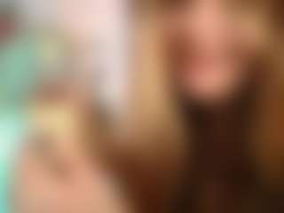 Merida-Red's Live Sex Cam Show