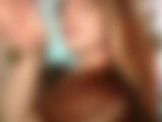 Merida-Red's Live Sex Cam Show