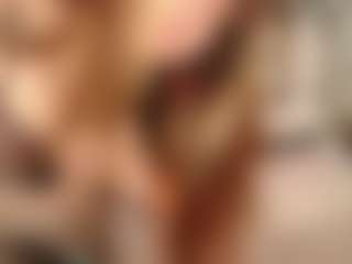 Merida-Red's Live Sex Cam Show