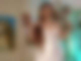 Merida-Red's Live Sex Cam Show
