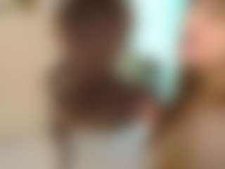 Merida-Red's Live Sex Cam Show