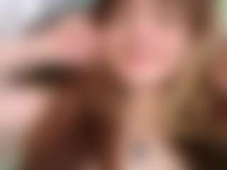 Merida-Red's Live Sex Cam Show