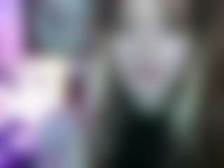 Merida-Red's Live Sex Cam Show