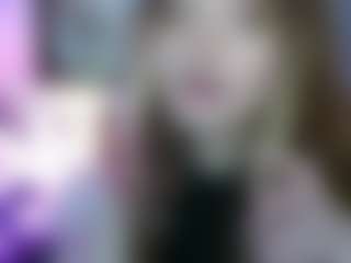 Merida-Red's Live Sex Cam Show