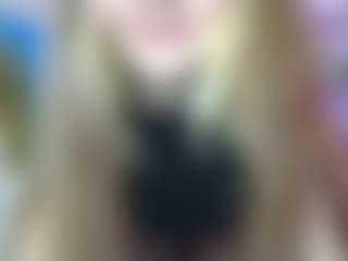 Live cam show with Merida-Red - Curvy Young Adult on Soda Cam