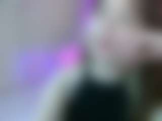 Merida-Red's Live Sex Cam Show