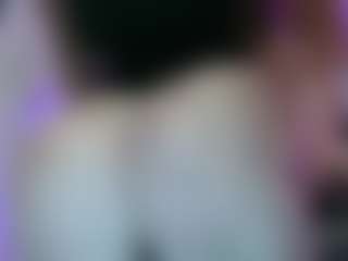 Merida-Red's Live Sex Cam Show