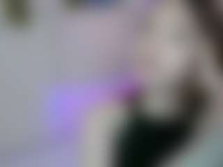 Merida-Red's Live Sex Cam Show