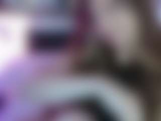 Merida-Red's Live Sex Cam Show