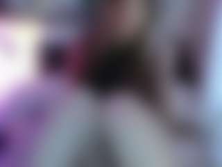 Merida-Red's Live Sex Cam Show