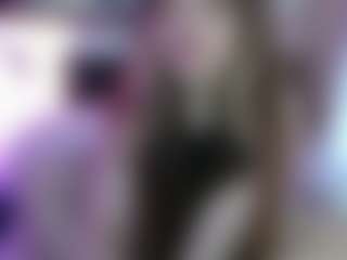 Merida-Red's Live Sex Cam Show