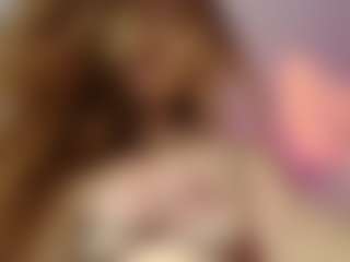 Merida-Red's Live Sex Cam Show