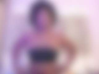 Live cam show with naughtyebonyy - Curvy on chickslive.net