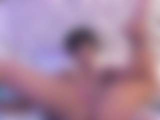 Live cam show with naughtyebonyy - Flashing on AdultVida.com