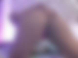 Live cam show with naughtyebonyy - Muscle on hrnylive.com