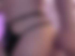 Live cam show with naughtyebonyy - Latina Teen (18+) on Camsoda | colombia