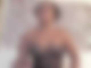 naughtyebonyy's Live Sex Cam Show