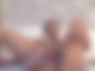 Live cam show with naughtyebonyy - Curvy Small Tits on Camiplay Live