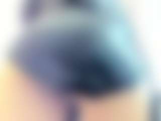 Salmamilf's Live Sex Cam Show