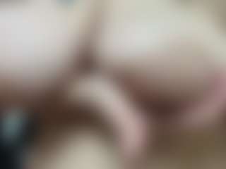 Salmamilf's Live Sex Cam Show