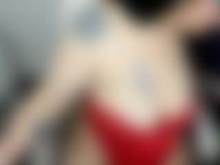 Live cam show with Salmamilf - Squirt MILF on TeamSkeetLive