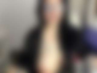 Salmamilf's Live Sex Cam Show