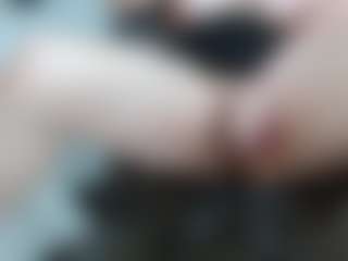 Salmamilf's Live Sex Cam Show