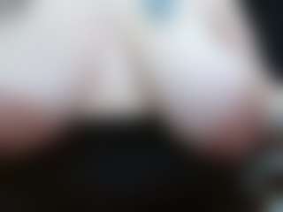 Live cam show with Salmamilf - White on CSO-WL | colombia